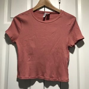 💜 H&M Divided Rose Crop Top